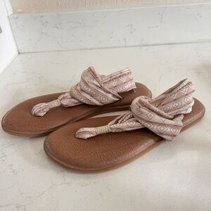 Sanuk Brown Sandals with Soft print Straps